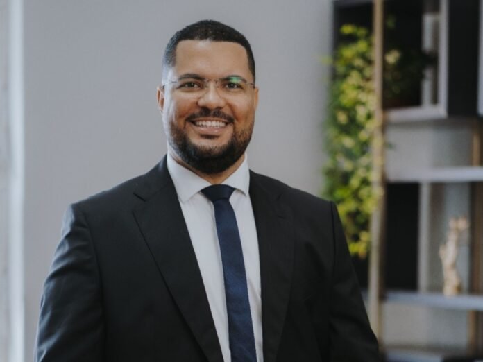 bd429158-6f2a-408d-8df3-2c5517f4a4a6 Dr. Marcus Antônio Castro Damasceno