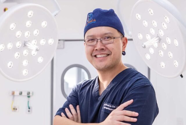 Body Hair Transplant, a técnica que usa pelos da barba como área doadora complementar para tratar calvícies extensas, sob o ângulo de comportamento e estética masculina.