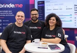Da esquerda para a direita, Lucas, Robson e Kátia, cofundadores da Brinde.me.